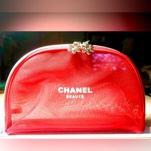 CHANEL Beaute’ Large Red Mesh Cosmetic Pouch GWP